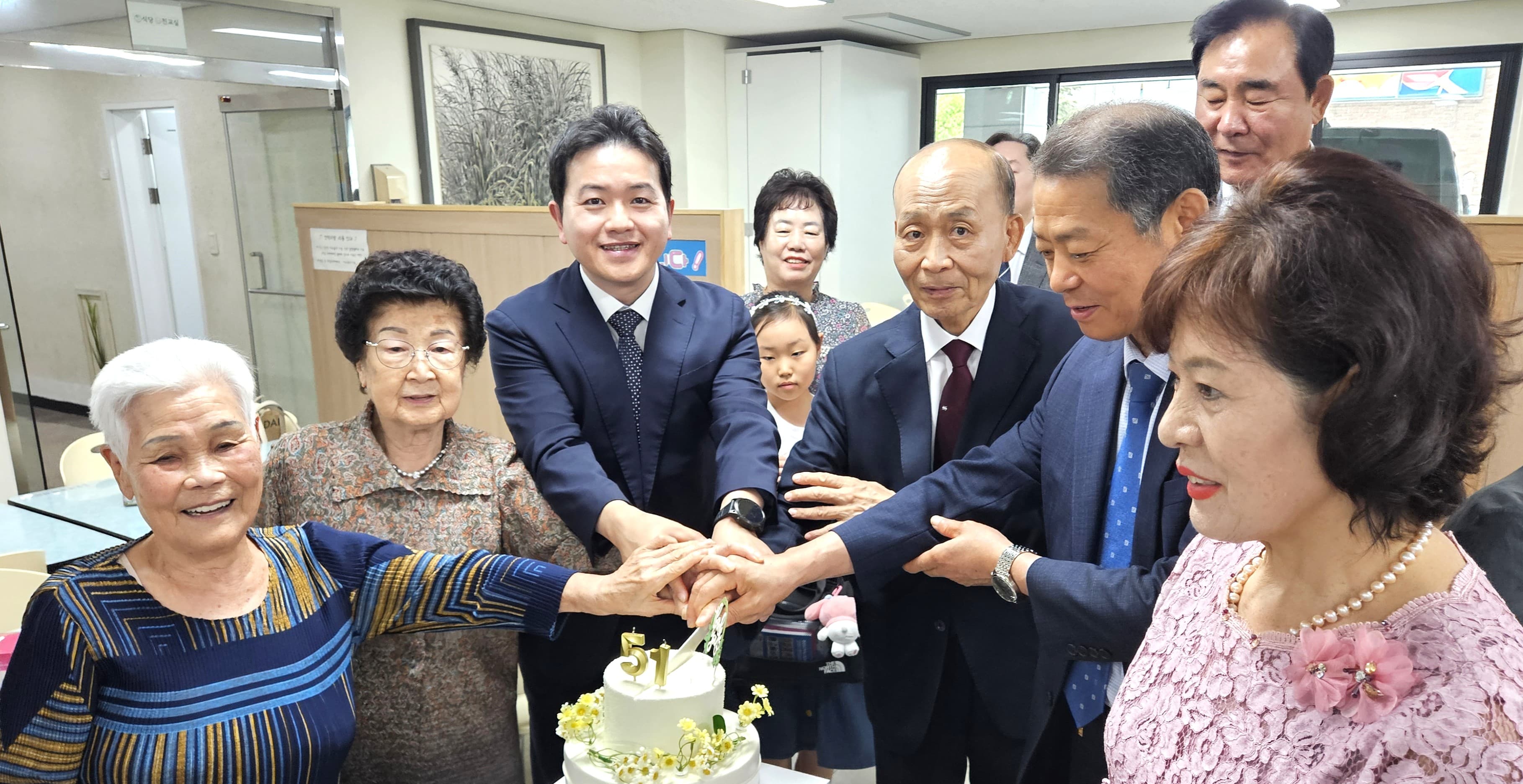 사진 3